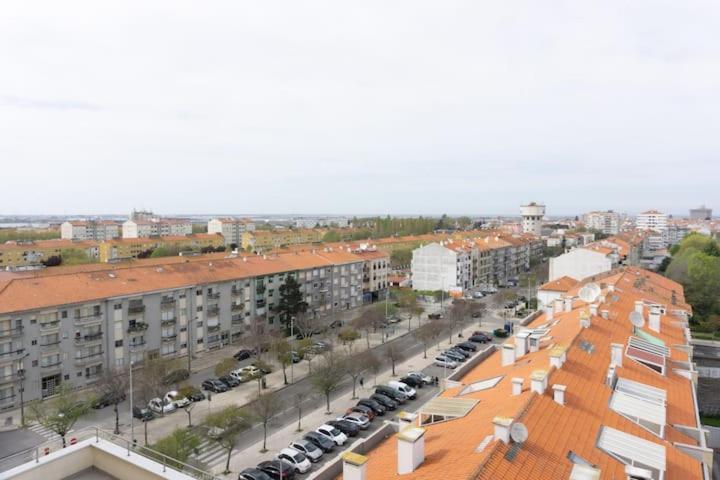 8Rooftop - T2 Com Terraco E Vista Para As Salinas! Appartamento Aveiro Esterno foto